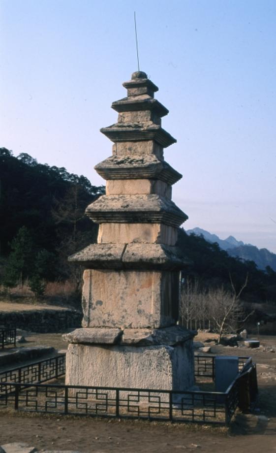 충주 미륵리 오층석탑이미지