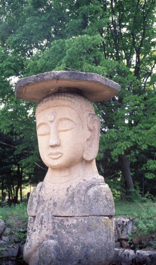 충주 미륵리 석조여래입상이미지