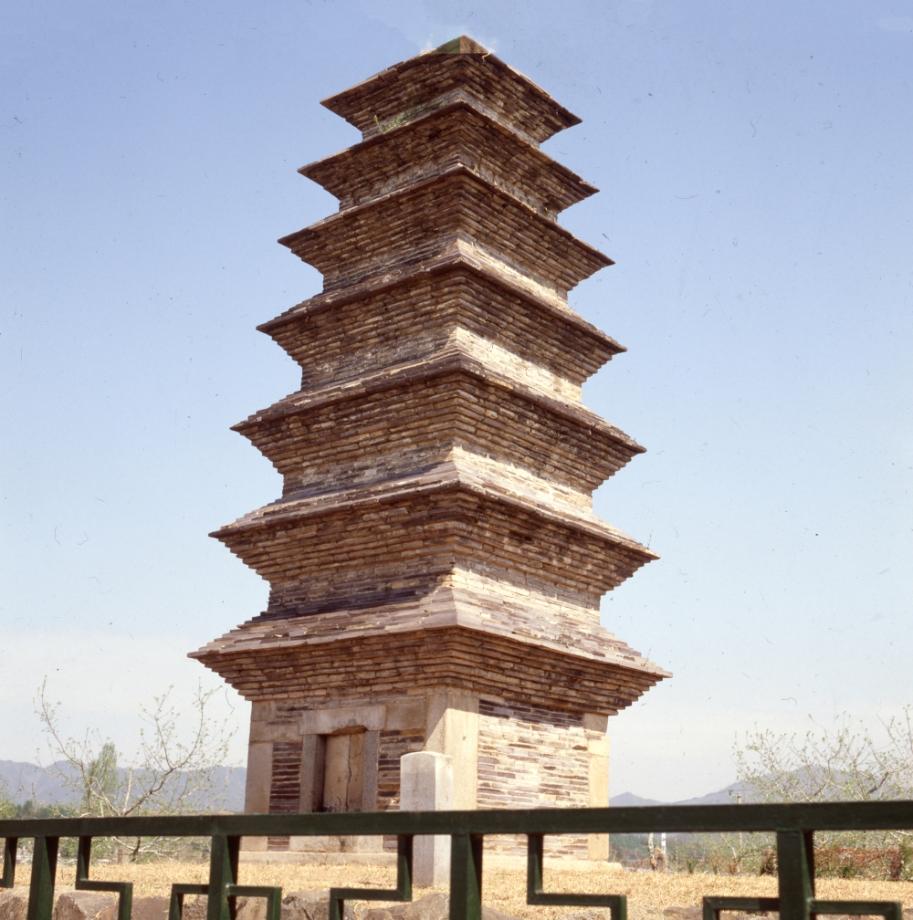 제천 장락동 칠층모전석탑이미지