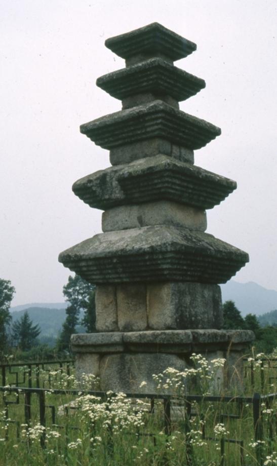 청주 계산리 오층석탑이미지