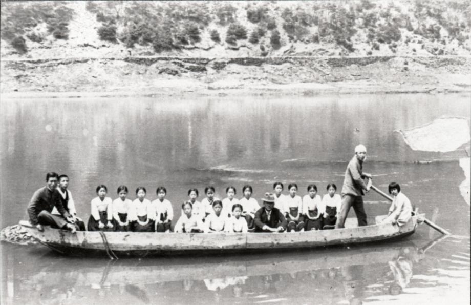 김운기 컬렉션이미지