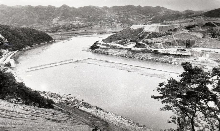 김운기 컬렉션이미지