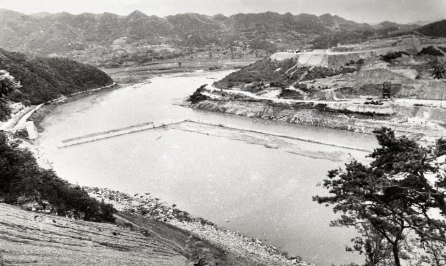 김운기 컬렉션이미지