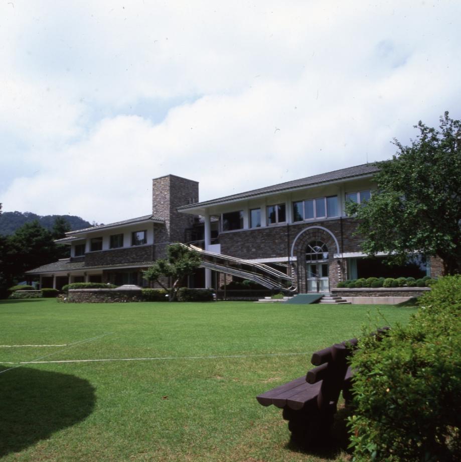 김운기 컬렉션이미지