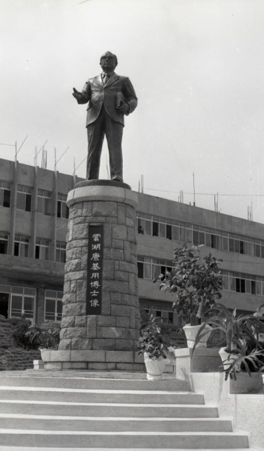 김운기 컬렉션이미지