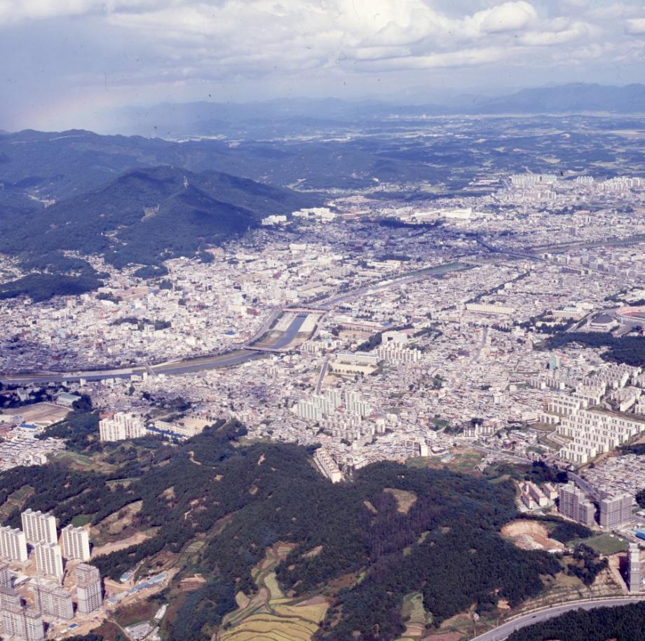 김운기 컬렉션이미지