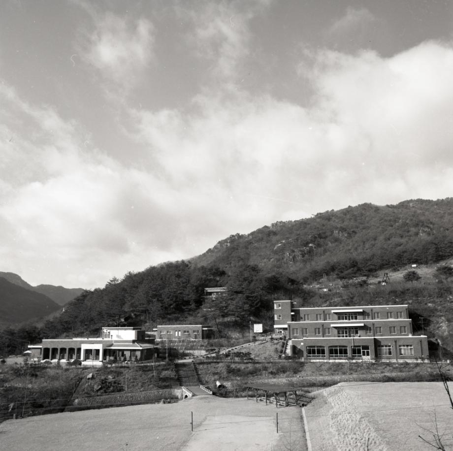 김운기 컬렉션이미지