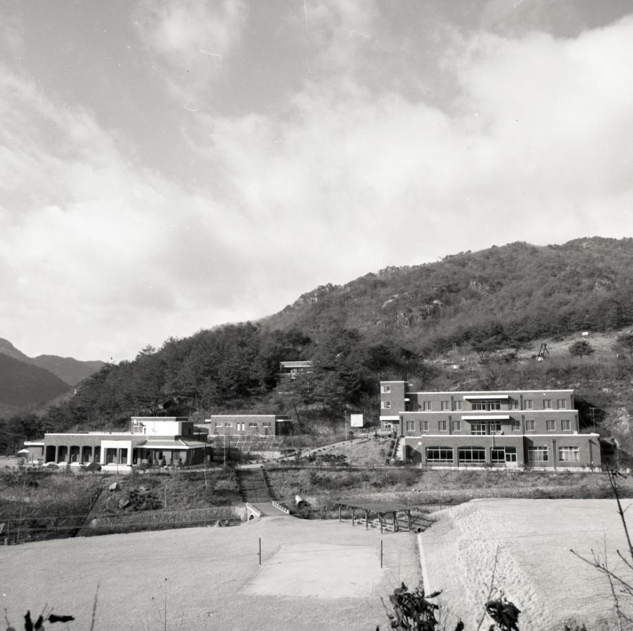 김운기 컬렉션이미지