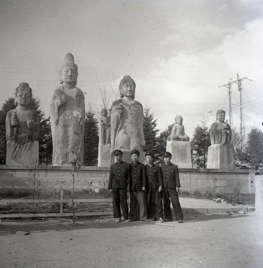 청주 용화사 석조불상군이미지