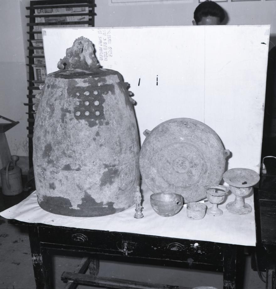 청주 운천동 출토 동종이미지