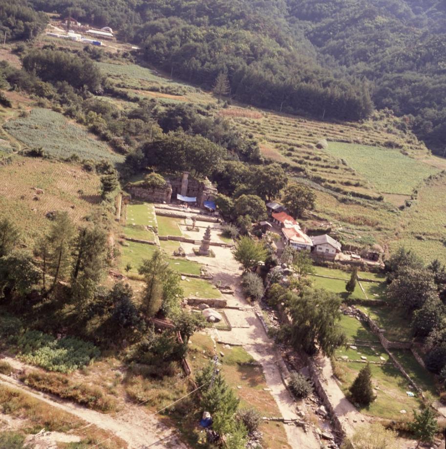 충주 미륵대원지이미지