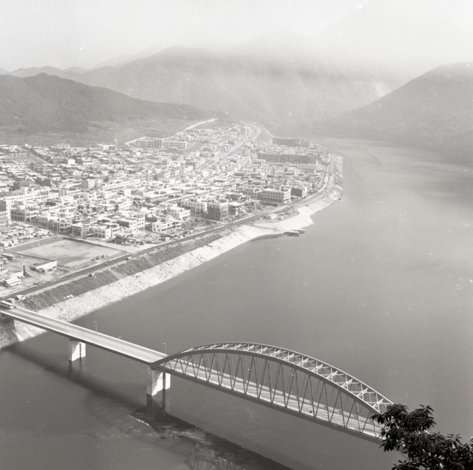 김운기 컬렉션이미지