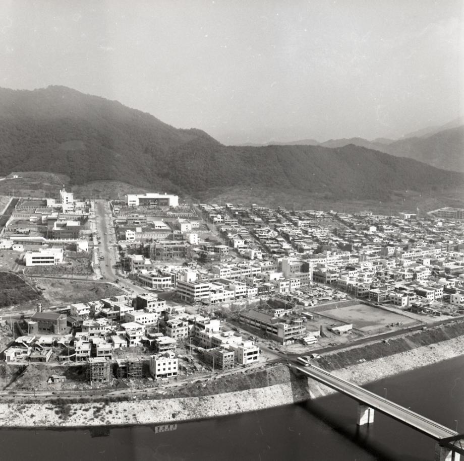 김운기 컬렉션이미지