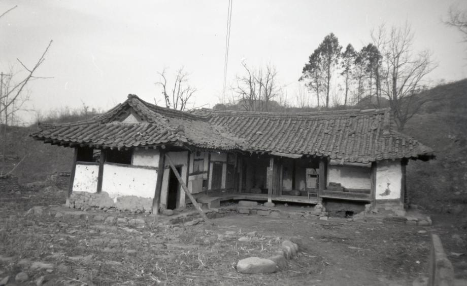 김운기 컬렉션이미지