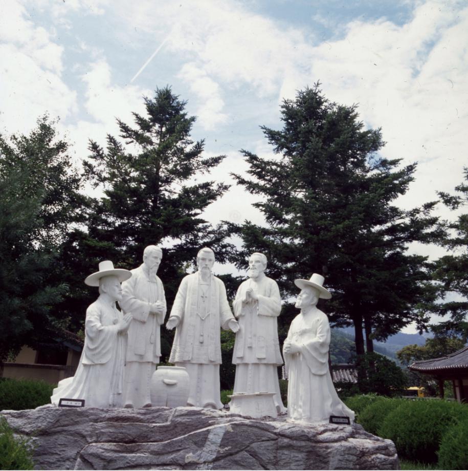 김운기 컬렉션이미지