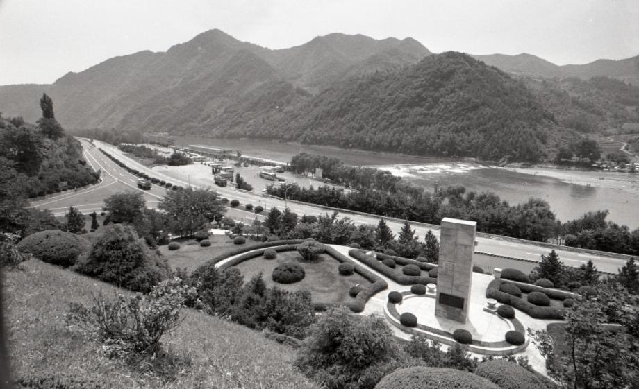 김운기 컬렉션이미지