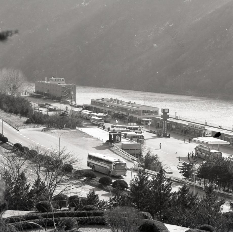 김운기 컬렉션이미지