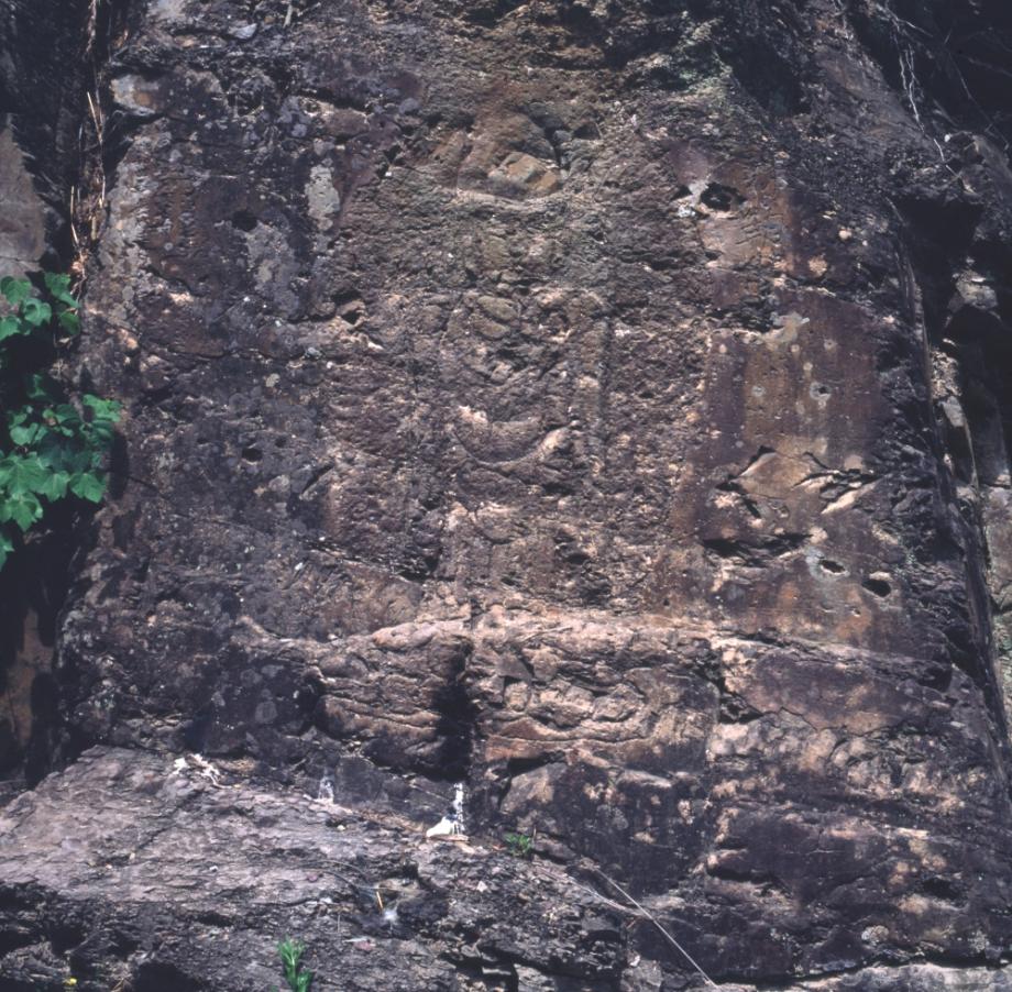 진천 태화4년명 마애여래입상이미지