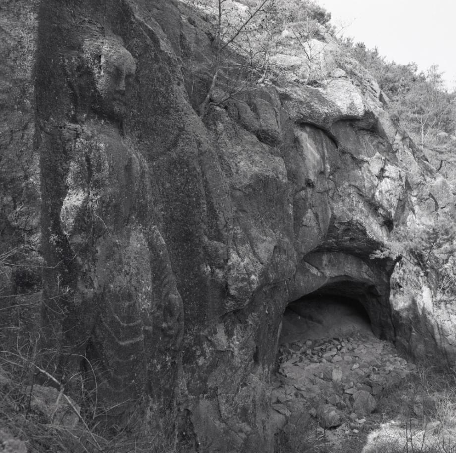 진천 사곡리 마애여래입상이미지