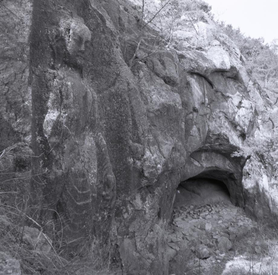 진천 사곡리 마애여래입상이미지