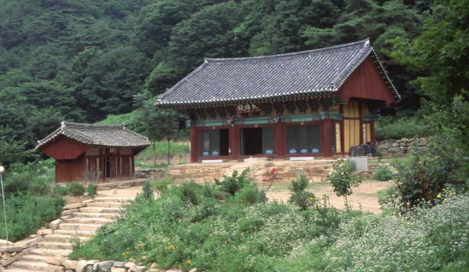 괴산 각연사 대웅전이미지