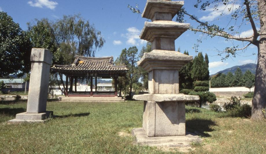 음성 읍내리 삼층석탑이미지