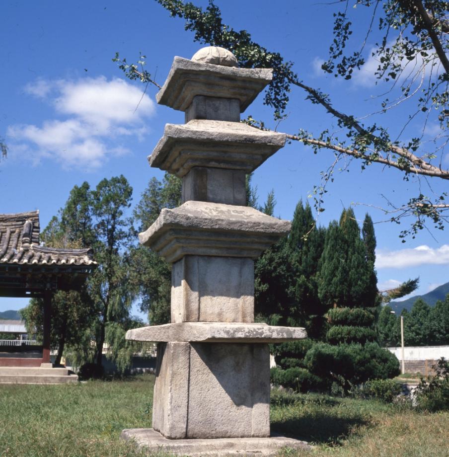 음성 읍내리 삼층석탑이미지