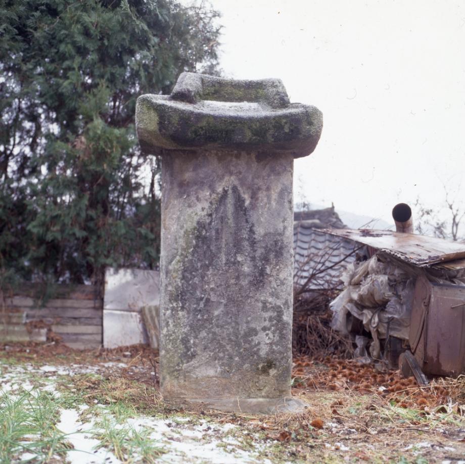 청주 청주한씨 시조제단비이미지