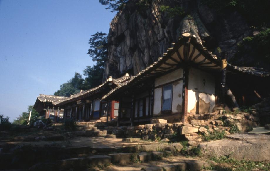 제천 정방사 목조관음보살좌상 및 복장유물이미지