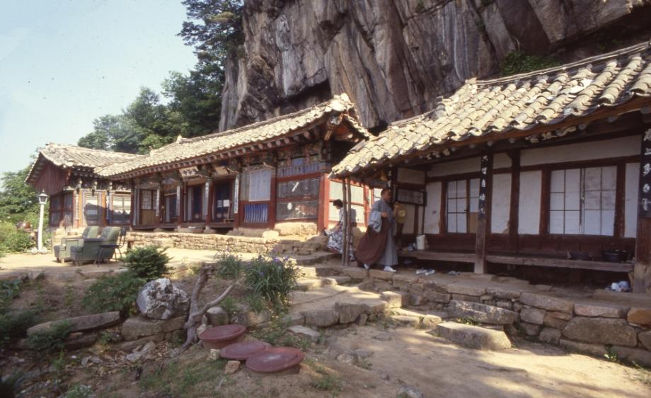 제천 정방사 목조관음보살좌상 및 복장유물이미지