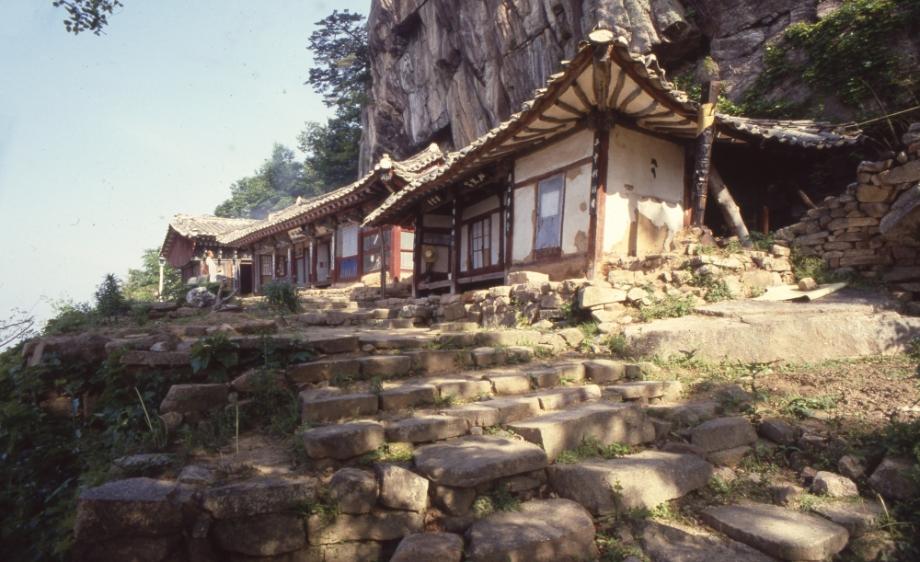 제천 정방사 목조관음보살좌상 및 복장유물이미지