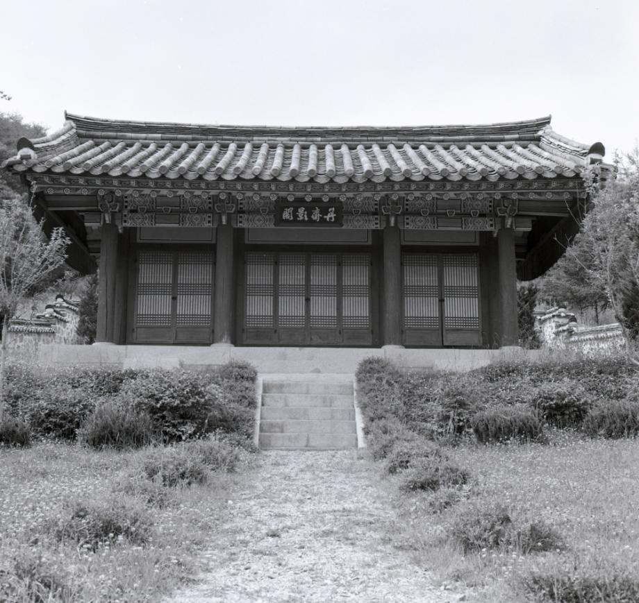 청주 신채호사당 및 묘소이미지