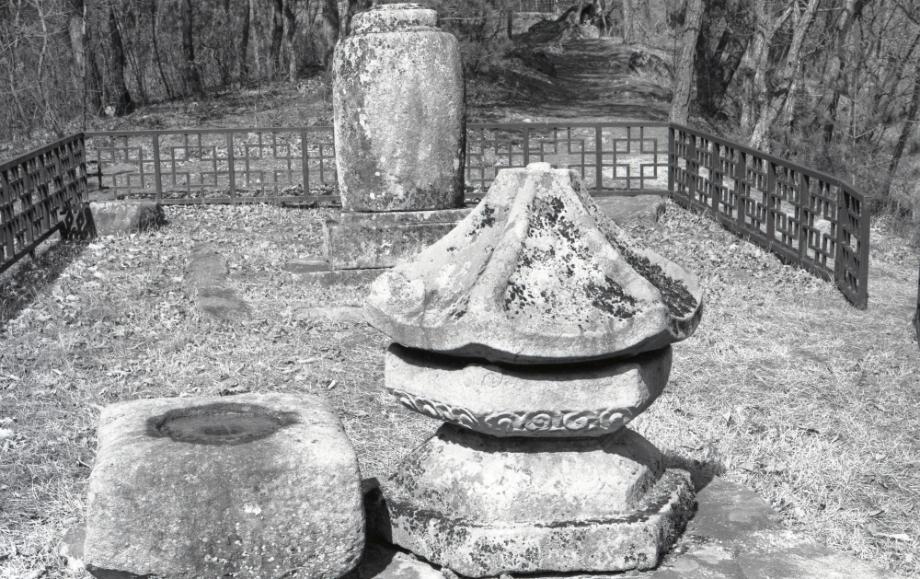 충주 청룡사지 석종형승탑이미지