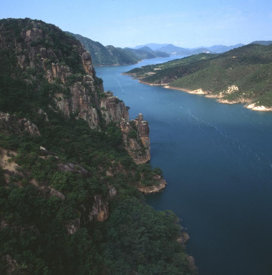 제천 옥순봉이미지