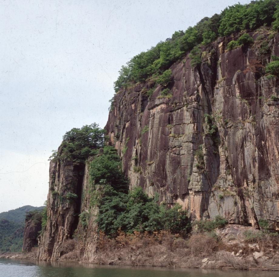 제천 옥순봉이미지