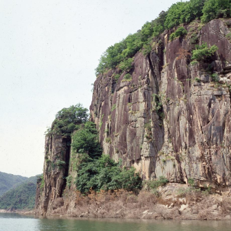 제천 옥순봉이미지