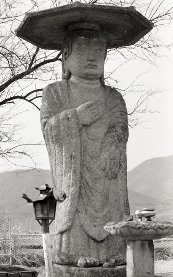 충주 원평리 석조여래입상이미지