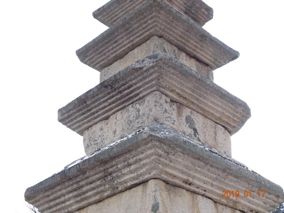 충주 미륵리 오층석탑이미지