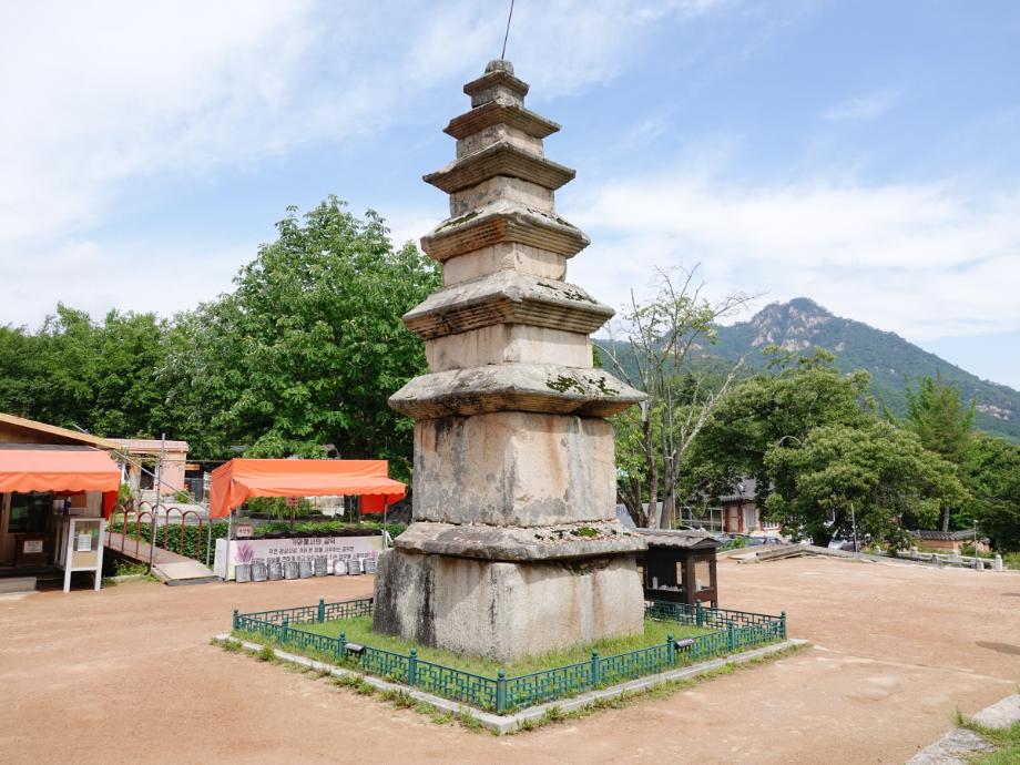 충주 미륵리 오층석탑이미지