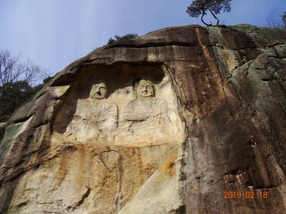 괴산 원풍리 마애이불병좌상이미지