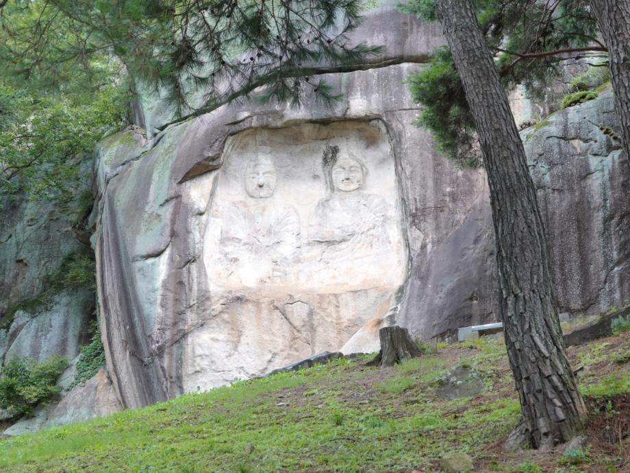 괴산 원풍리 마애이불병좌상이미지