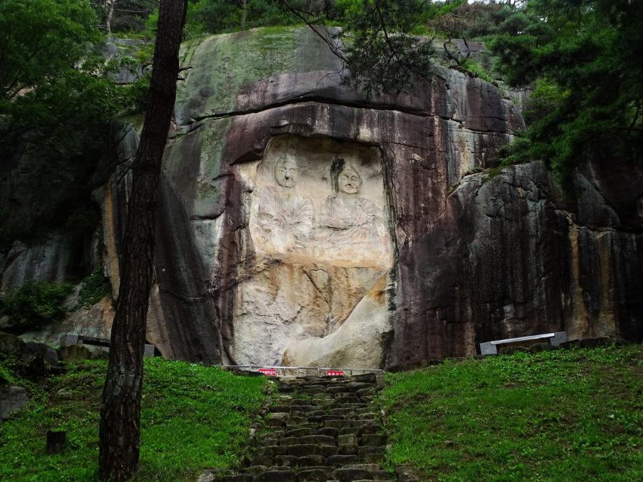 괴산 원풍리 마애이불병좌상이미지