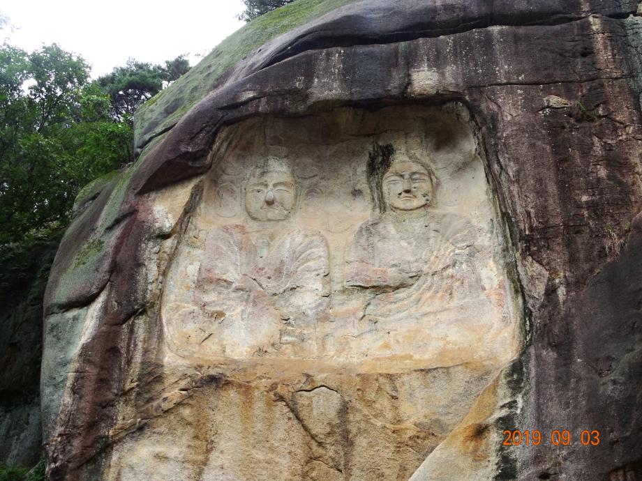 괴산 원풍리 마애이불병좌상이미지