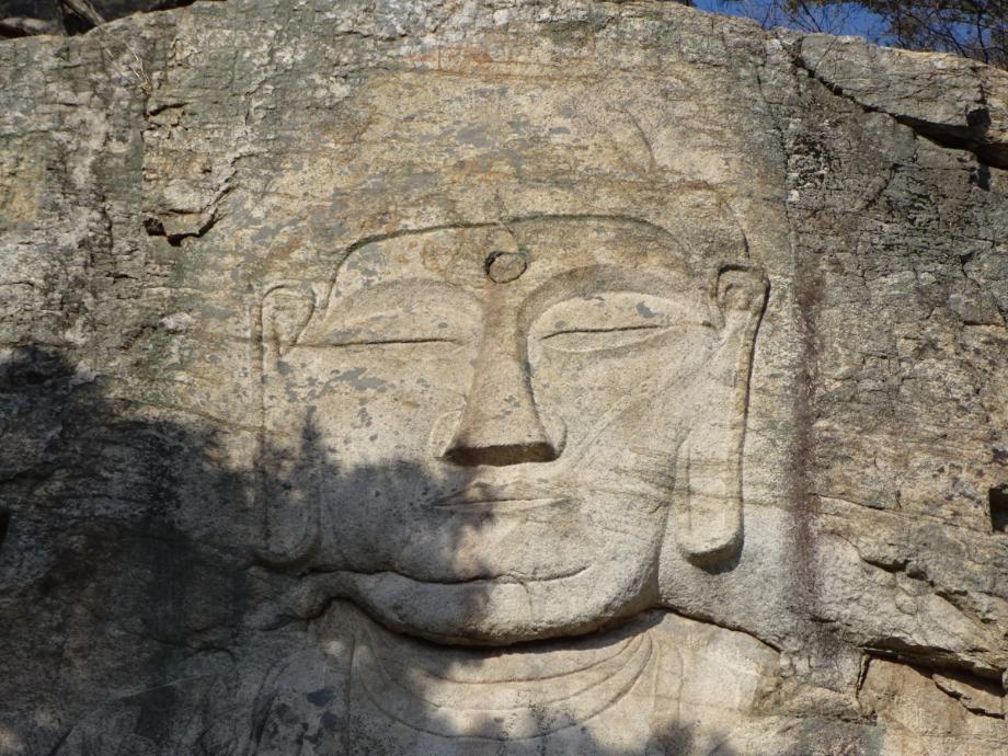 제천 덕주사 마애여래입상이미지