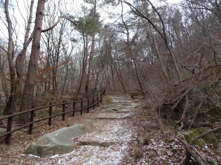 제천 덕주사 마애여래입상이미지