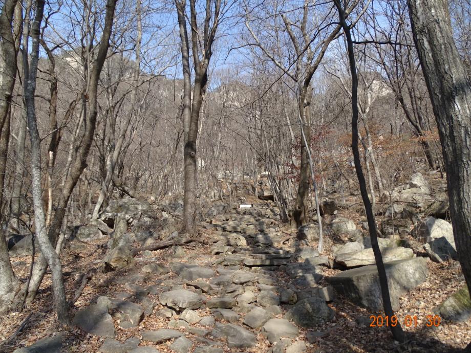 제천 덕주사 마애여래입상이미지