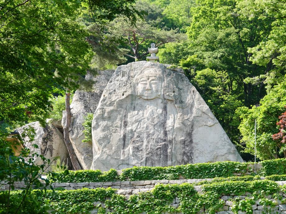 제천 덕주사 마애여래입상이미지