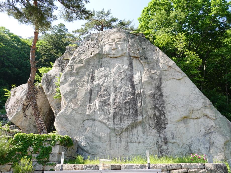 제천 덕주사 마애여래입상이미지