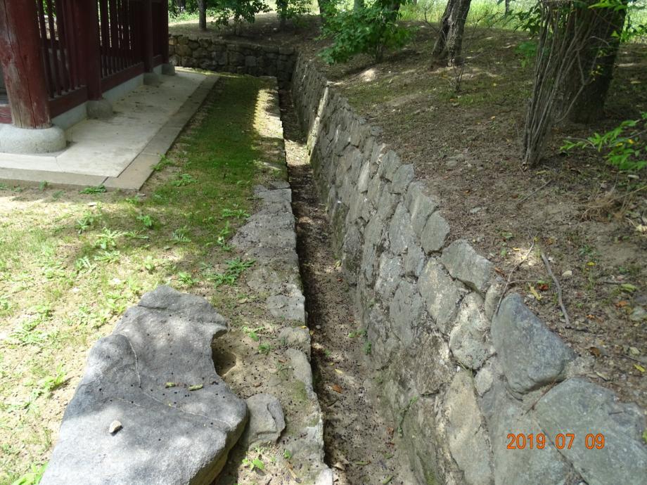 진천 연곡리 석비이미지