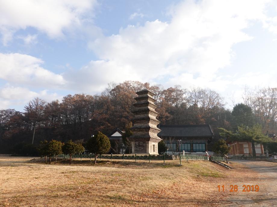 제천 장락동 칠층모전석탑이미지